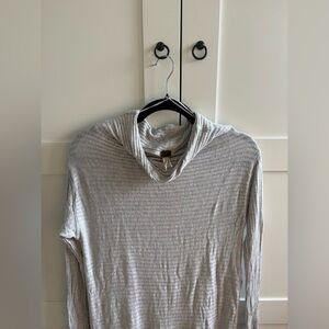 We The Free Light Gray Ribbed tunic turtleneck with Branded Toggle and open back